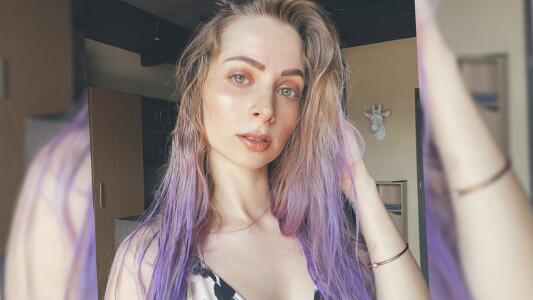 "¿Cómo por tener seguidores, eres capaz de esto?": Acusan de pornografía infantil a la youtuber 'YosStop'